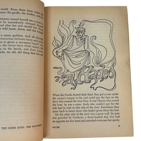 SET VTG 70s PB Books "The Greek Gods" "Heroes & Monsters" Evslin Evslin & Hoopes - Picture 9 of 16